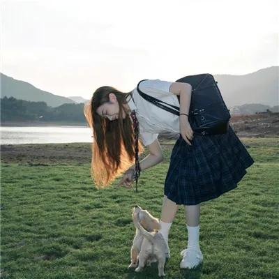 轻拍翻转小魔女